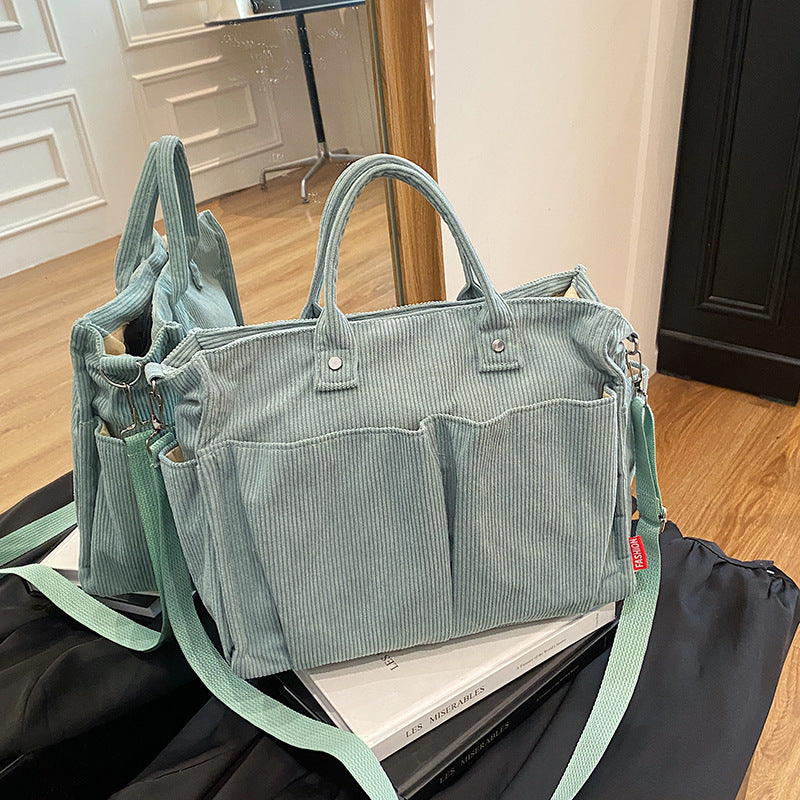 Casual and simple shoulder/crossbody bag