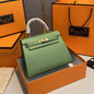 A fashionable women's handbag with a one-shoulder crossbody strap