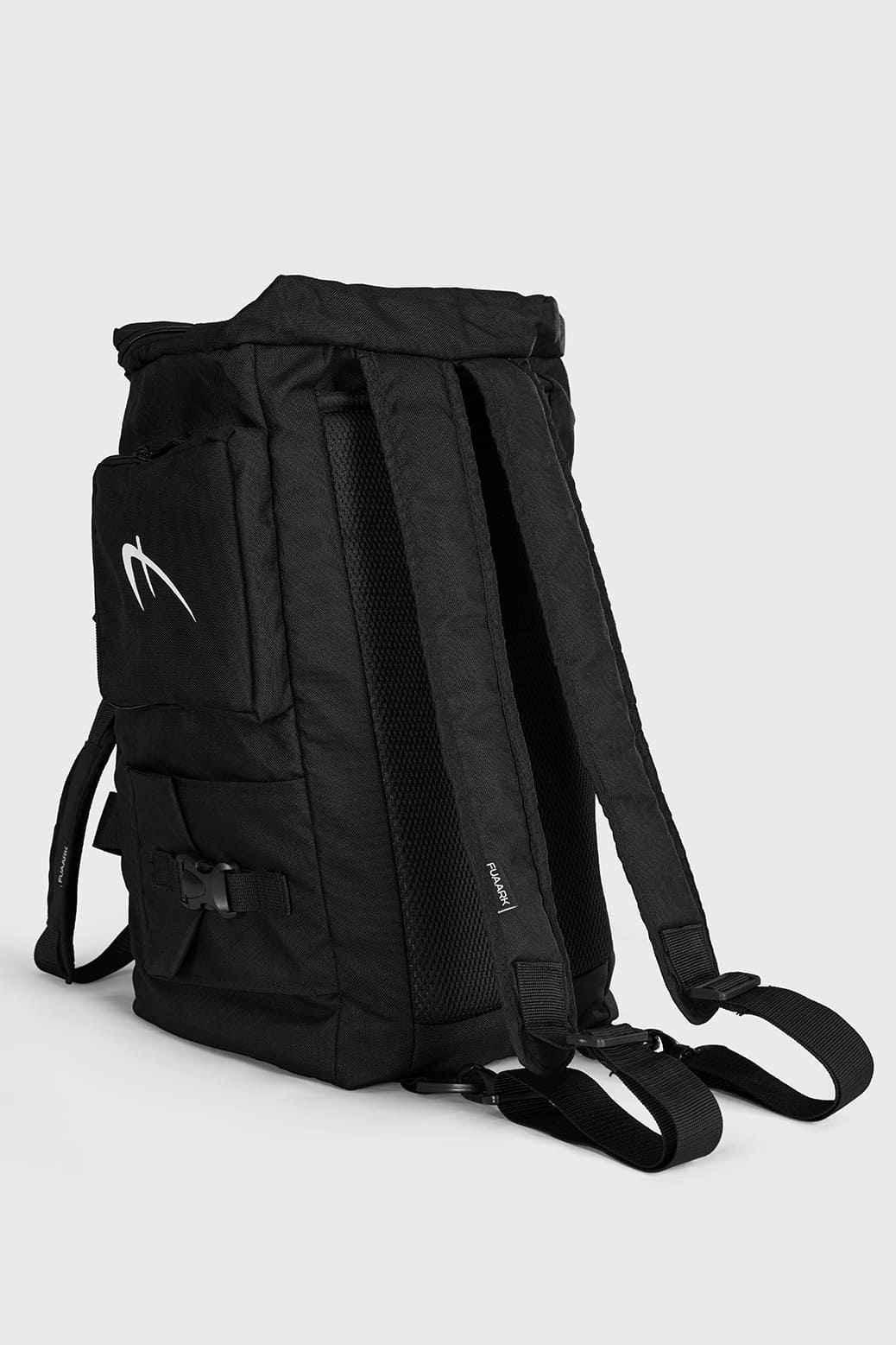 Fuaark Nz Peak Hybrid Bag in black, versatile stylish backpack with multiple compartments and adjustable straps.
