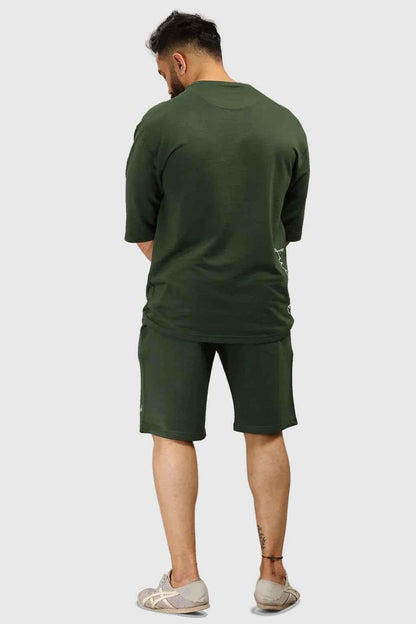 Fuaark Nz oversized green jogger shorts with relaxed fit and comfortable fabric, ideal for casual and stylish wear.
