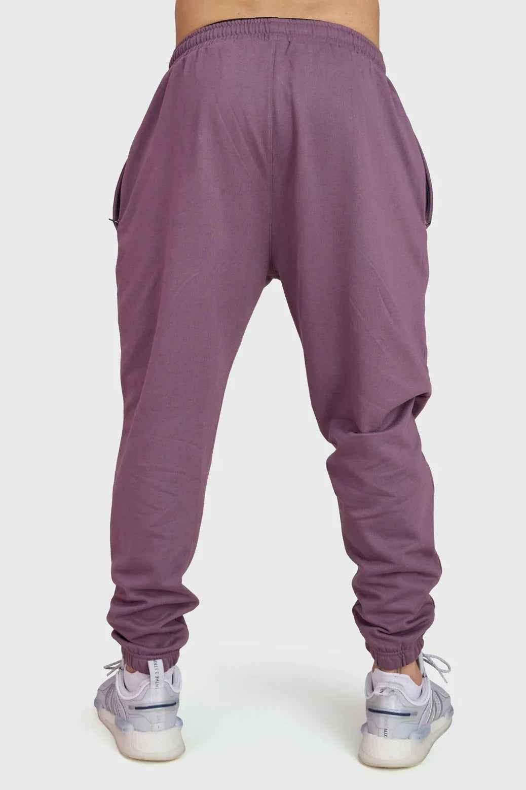 Fuaark Nz mauve oversized joggers for women, featuring a soft, comfortable fit and stylish relaxed design.