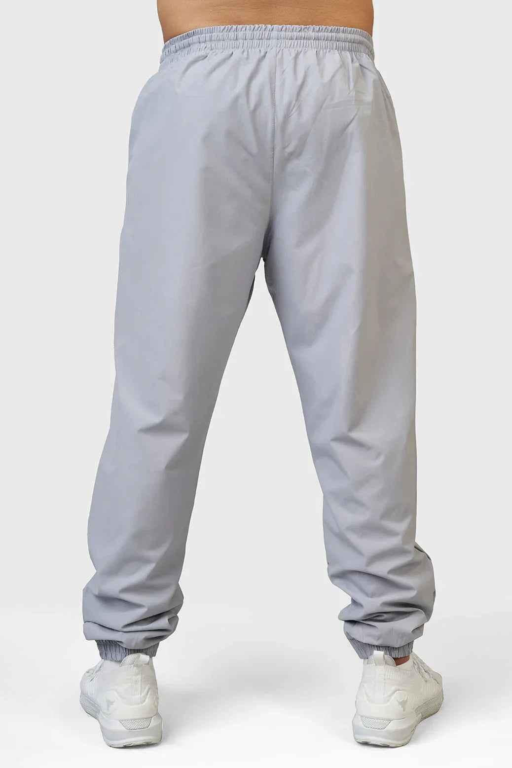 Light grey Fuaark Nz Momentum Joggers, casual men's joggers with a comfortable fit and stylish design.