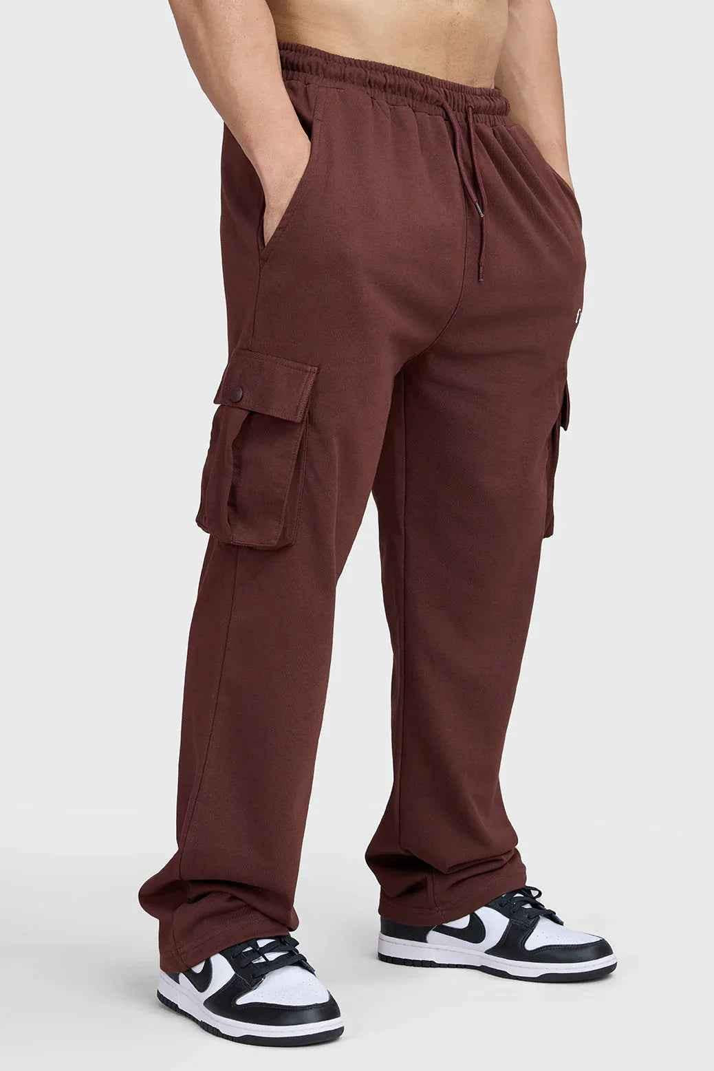 Fuaark Nz Pinnacle Pocket Pants brown joggers with side pockets and relaxed fit, casual men's clothing.