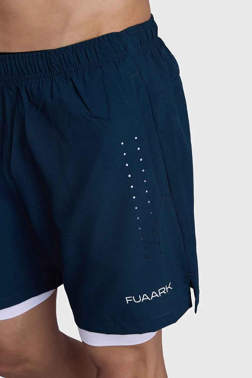 Fuaark Nz 2-in-1 laser shorts in pine green, casual shorts with layered design and comfortable fit, stylish athletic wear.