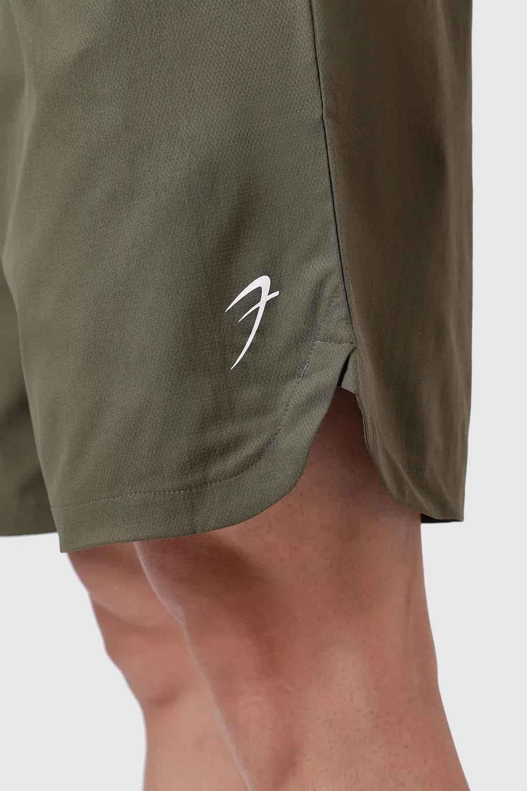 Men's olive green Fuaark Nz shorts featuring a stylish edge design, casual fit, and comfortable fabric for everyday wear.