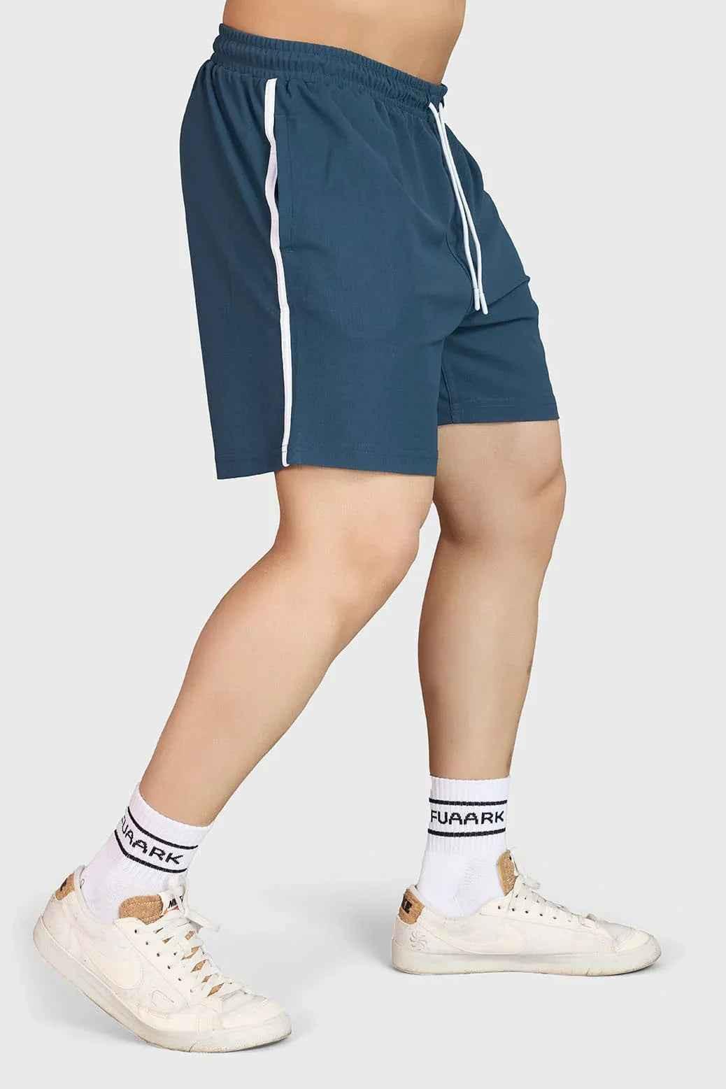 Fuaark Nz Grit Shorts in midnight blue, casual men's shorts with a relaxed fit and durable fabric for everyday wear.