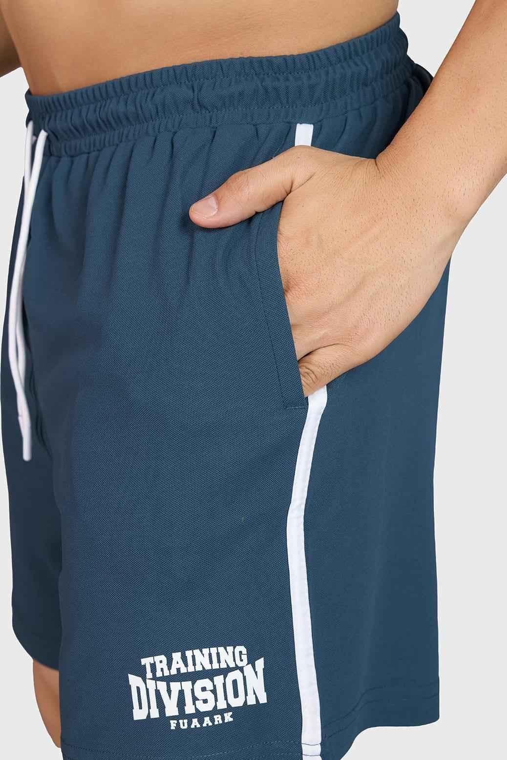 Fuaark Nz Grit Shorts in midnight blue, casual men's shorts with a relaxed fit and durable fabric for everyday wear.