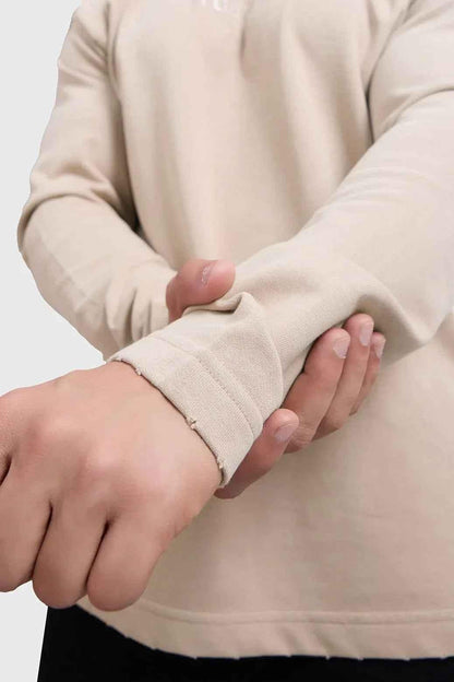 Beige Fuaark Nz raw sweatshirt, casual fit, soft fabric, ideal for stylish comfort and everyday wear.