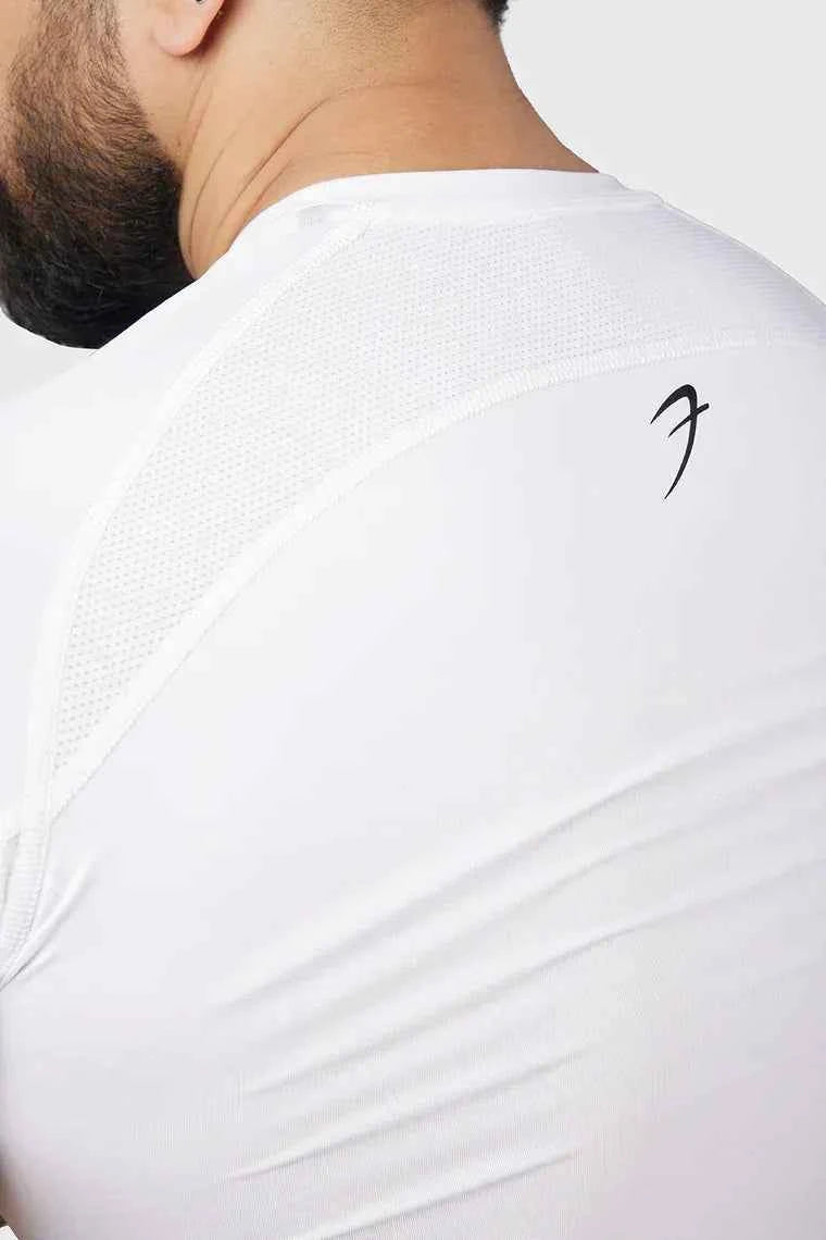 Fuaark Nz Compression 2.0 white T-shirt for men, showing a sleek, fitted design made for performance and comfort.