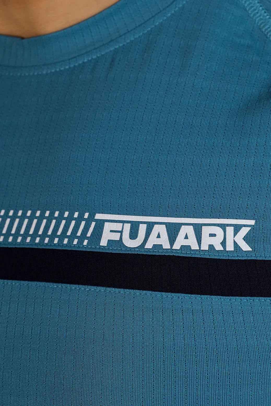 Blue Fuaark Nz lining T-shirt for men, showing a comfortable fit and casual style with a round neckline.