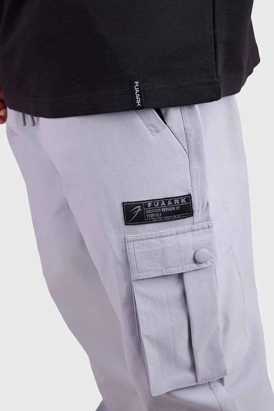 Fuaark Nz oversized black T-shirt for men, featuring a relaxed fit and comfortable design, perfect for casual style.