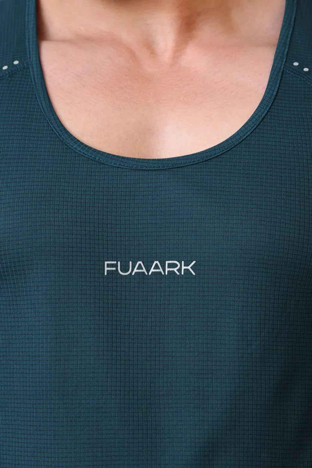 Fuaark Nz checkered running tank top in green, designed for active wear, featuring a sleeveless fit and breathable fabric.