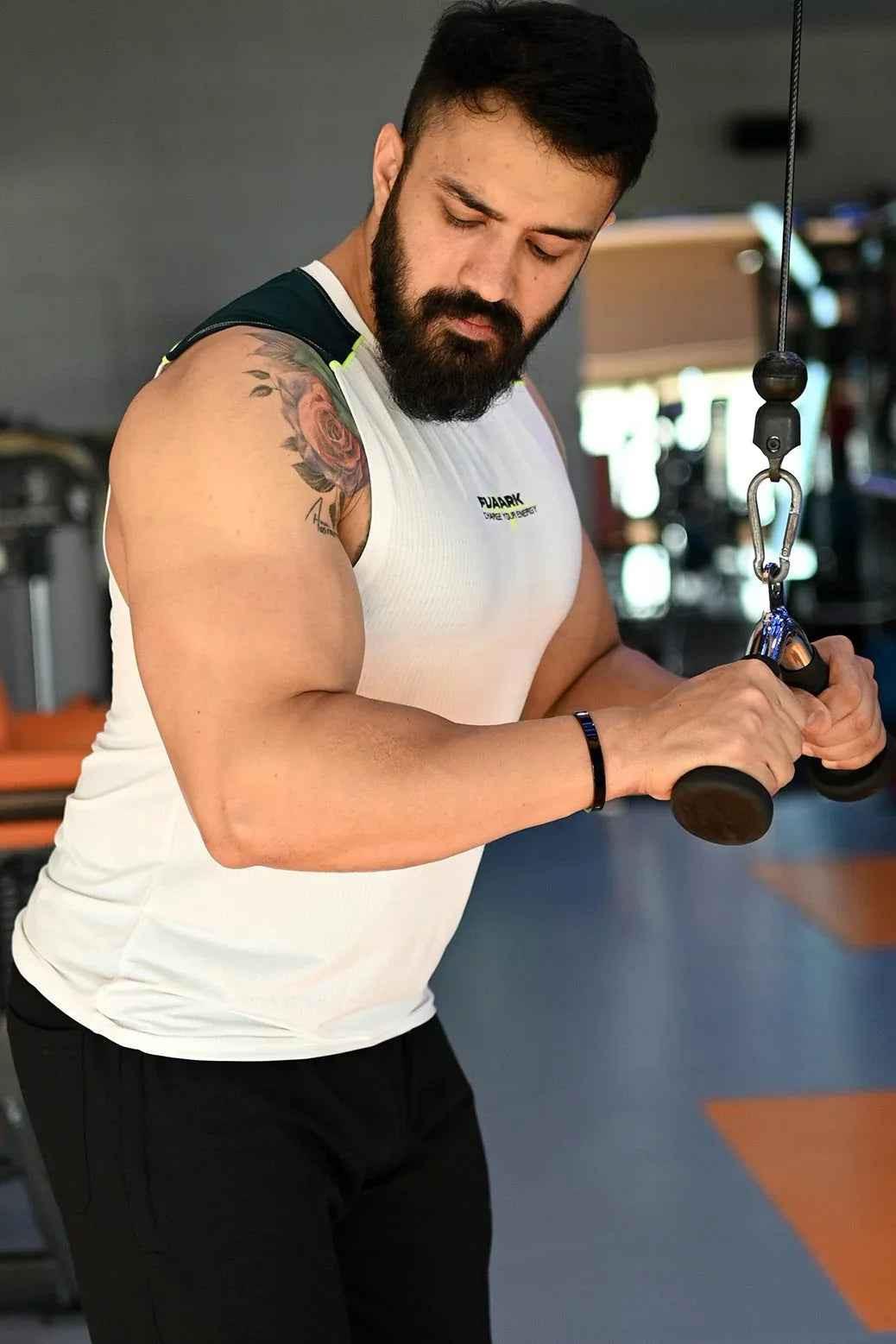White Fuaark Nz lining tank top, stylish and versatile sleeveless tank for everyday wardrobe essentials.