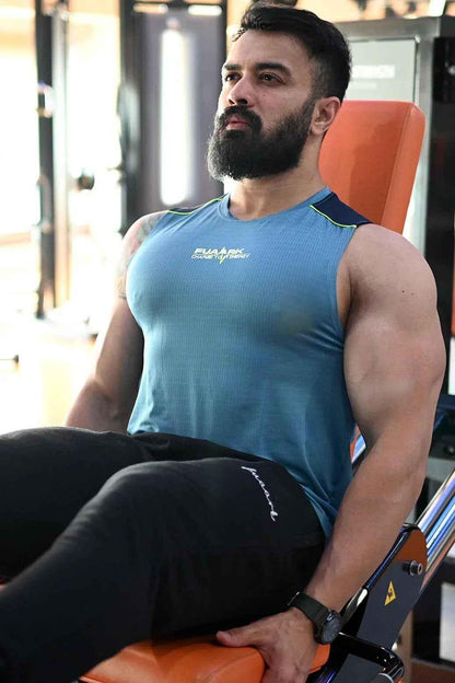 Sky blue Fuaark Nz tank top with lining, sleeveless design, casual style, perfect for warm weather and everyday wear.