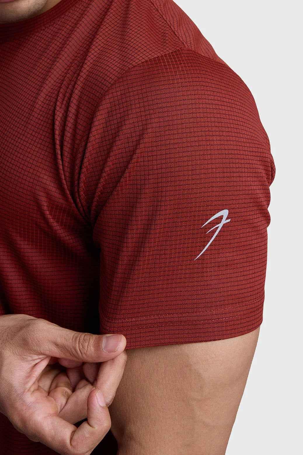 Fuaark Nz Checks Running T-shirt Salsa, men's athletic T-shirt with checkered pattern, breathable fabric, casual sportswear.