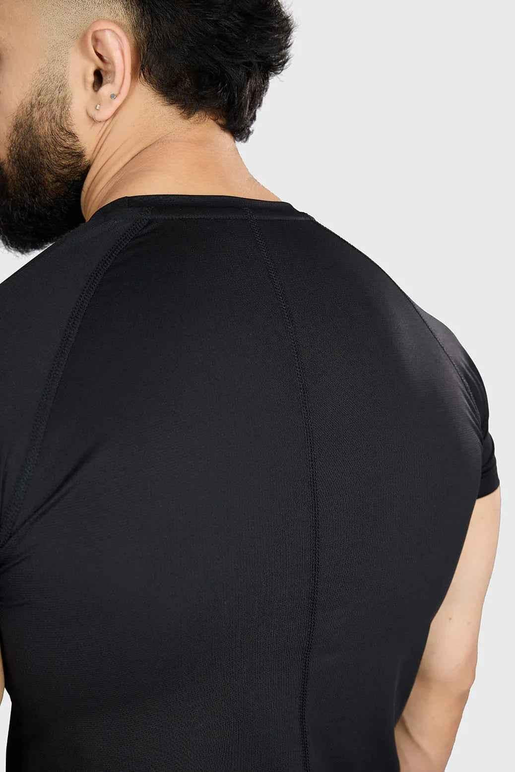 Fuaark Nz black T-shirt for men, stylish and comfortable essential, plain design, crew neck, casual wear image