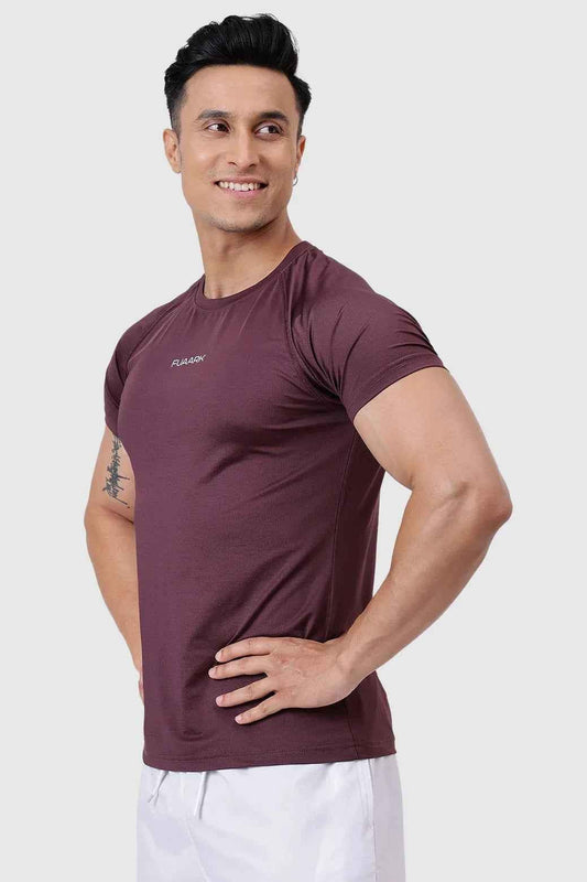 Fuaark Nz Dash T-shirt in raisin color, men's casual T-shirt with a comfortable fit and simple design.