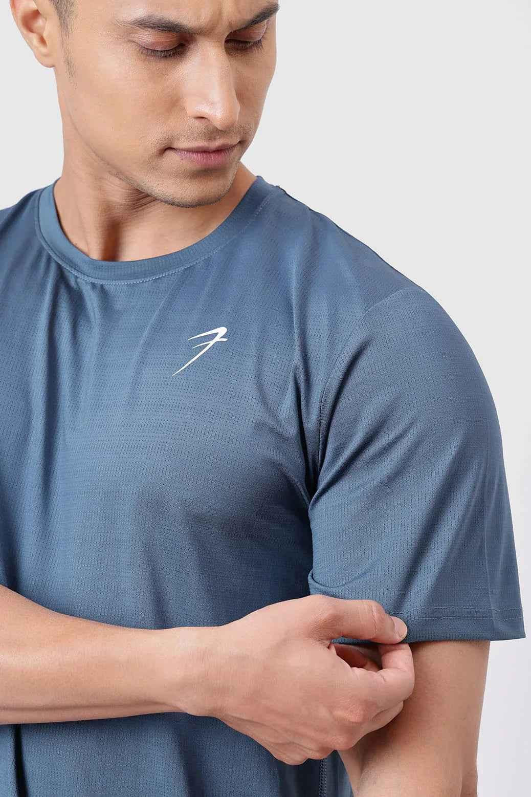 Fuaark Nz Ember Light Blue Running T-shirt for ultimate performance, lightweight athletic T-shirt with breathable fabric.