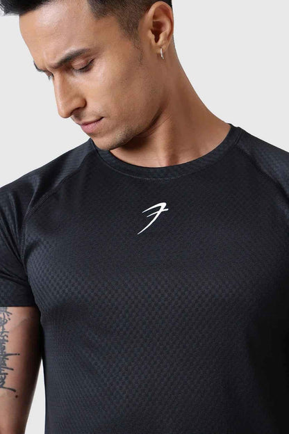Fuaark Nz black T-shirt made from grain fabric, showcasing its comfortable fit and stylish design for everyday wear.