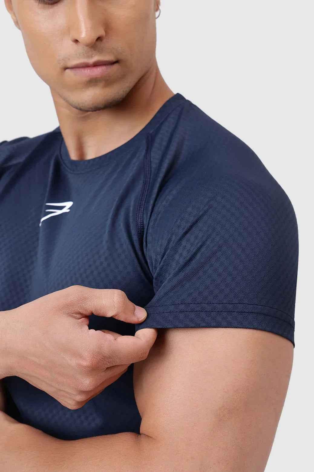 Fuaark Nz Grain Navy T-shirt, casual cotton tee with a comfortable fit, versatile for everyday wear and stylish looks.
