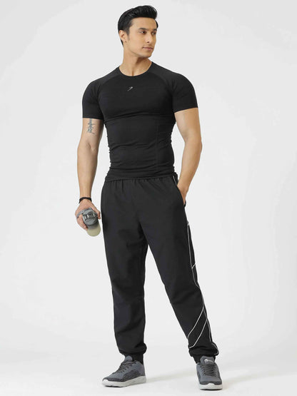 Fuaark Nz Power Black Seamless Workout T-Shirt, moisture-wicking, 4-way stretch athletic tee for men.