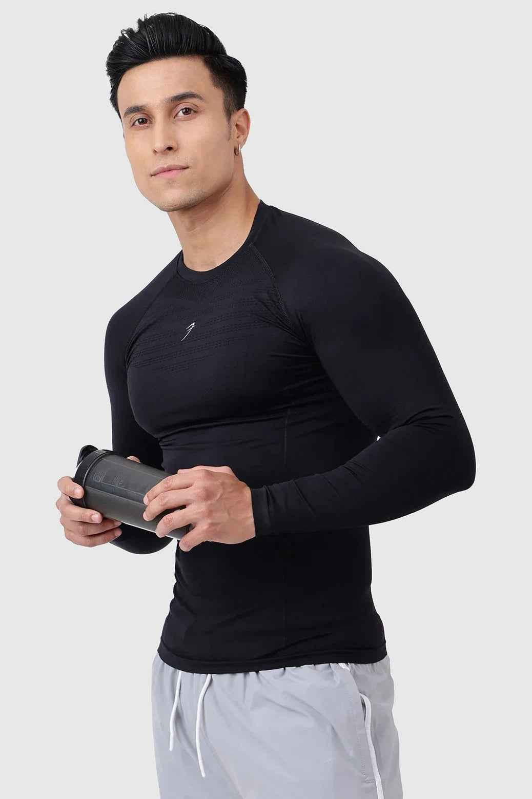 Black Fuaark Nz Power Seamless Full Sleeves T-Shirt showcasing a sleek, comfortable design for style and everyday wear.