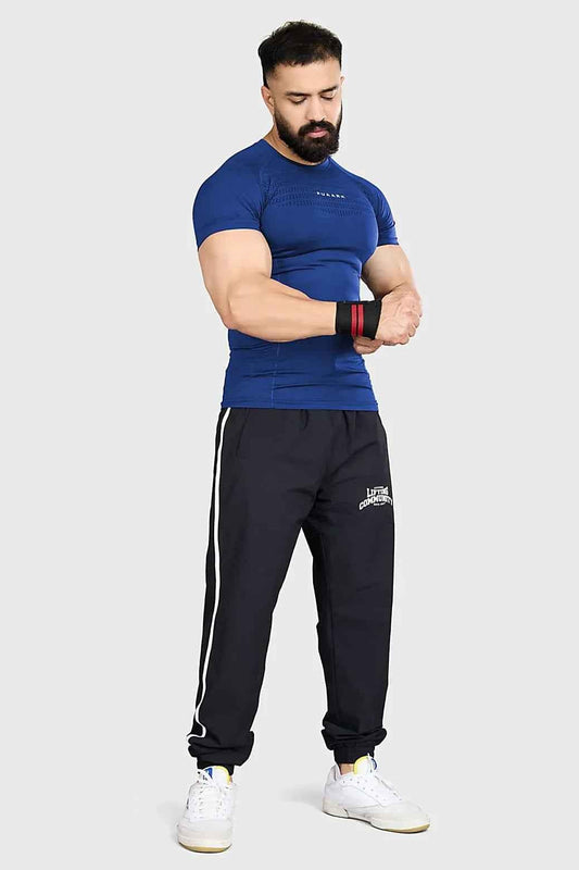Blue Power Seamless T-shirt by Fuaark Nz, close-up of the fitted, soft fabric and sleek design for active wear.