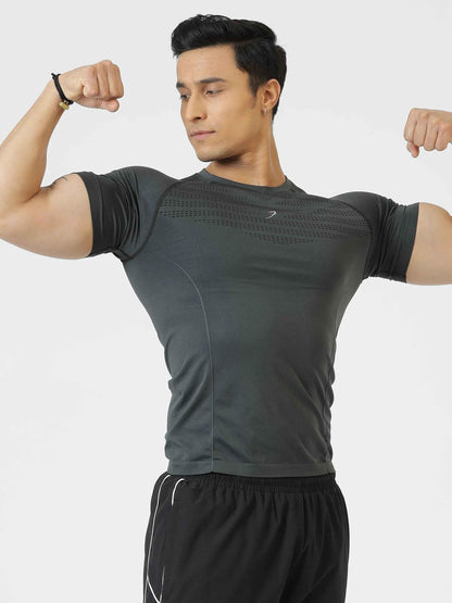 Grey Power Seamless T-shirt by Fuaark NZ, close-up of soft, fitted fabric showing the seamless design and casual style.