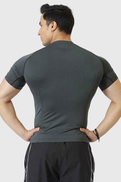 Grey Fuaark Nz Power Seamless T-shirt with logo, casual fit, soft fabric, designed for comfort and everyday wear.