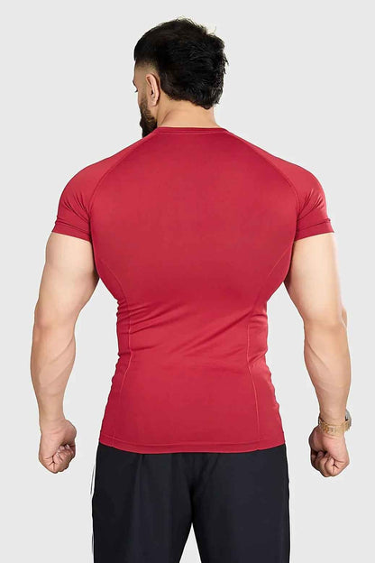 Red Fuaark Nz Power Seamless T-shirt, close-up of the fitted, breathable fabric and stylish design.