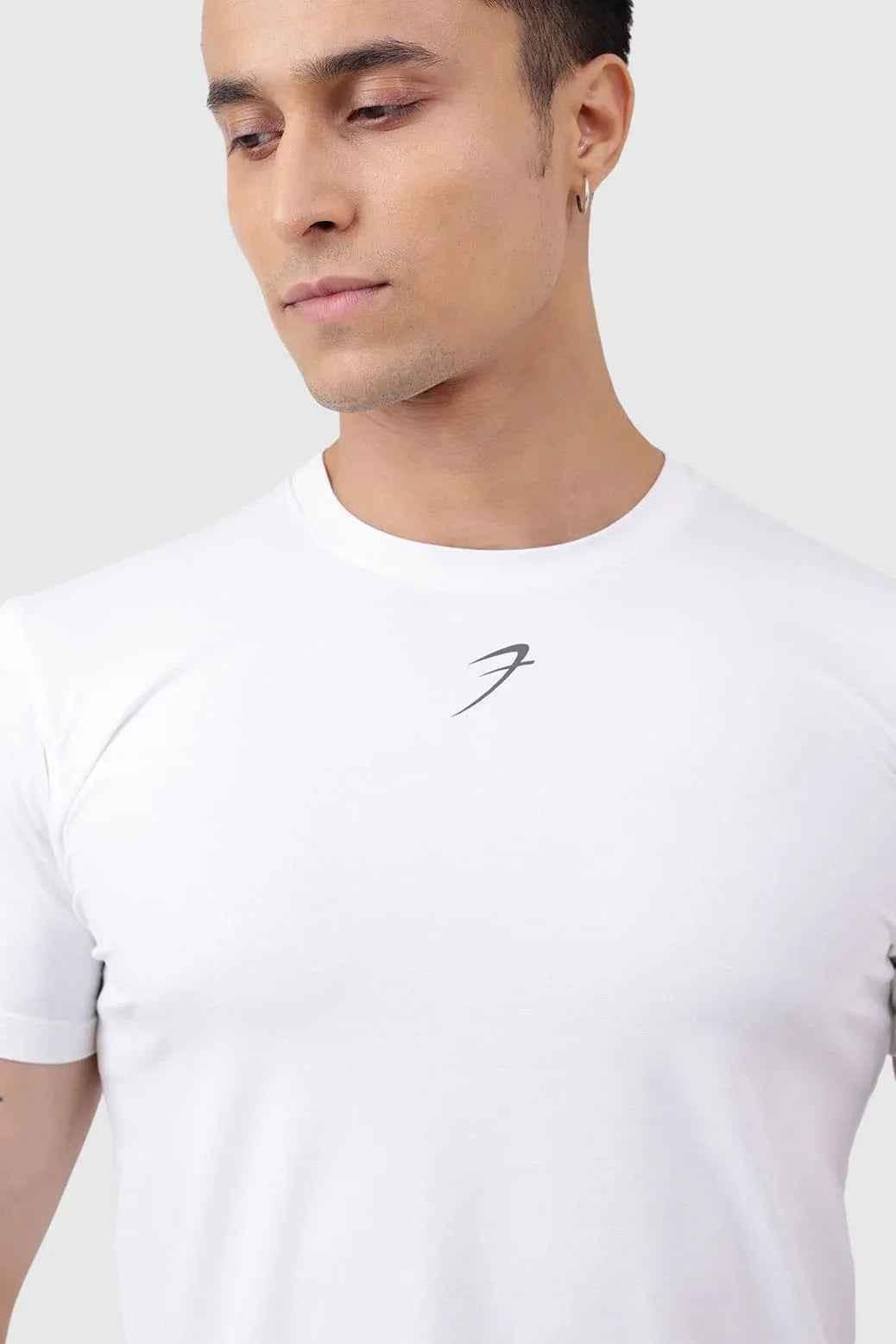 Fuaark Nz Pulse White T-shirt for men, casual fit, soft cotton fabric, ideal for comfortable everyday style.