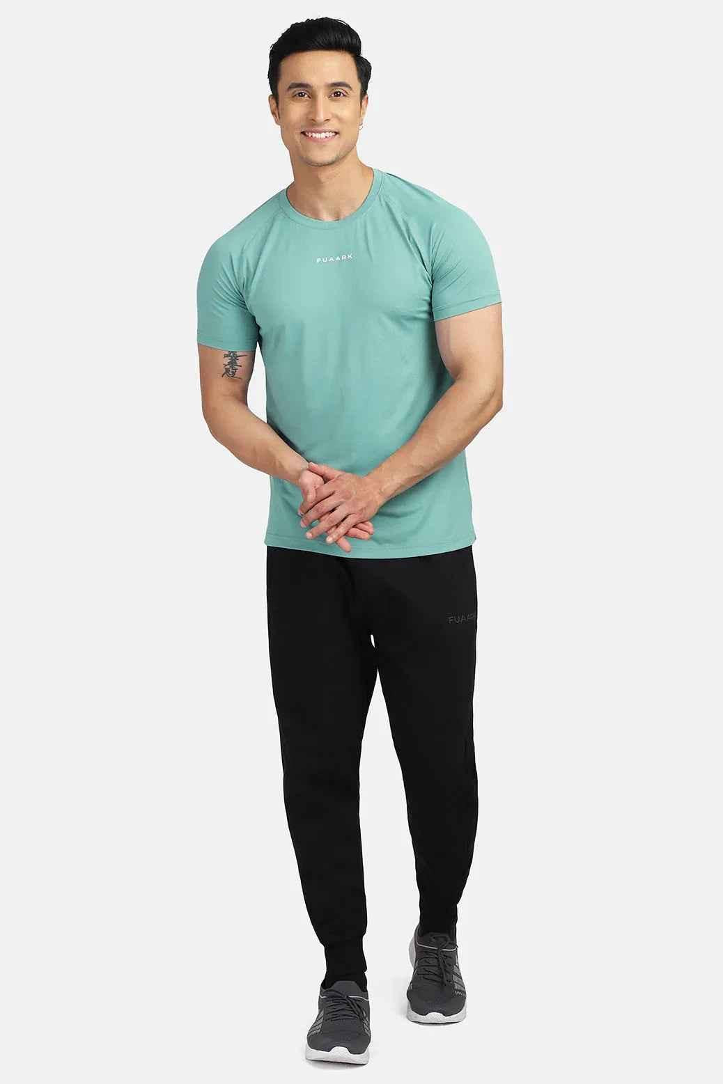 Green Fuaark Nz T-shirt with a sleek design, featuring a comfortable fit and casual style.