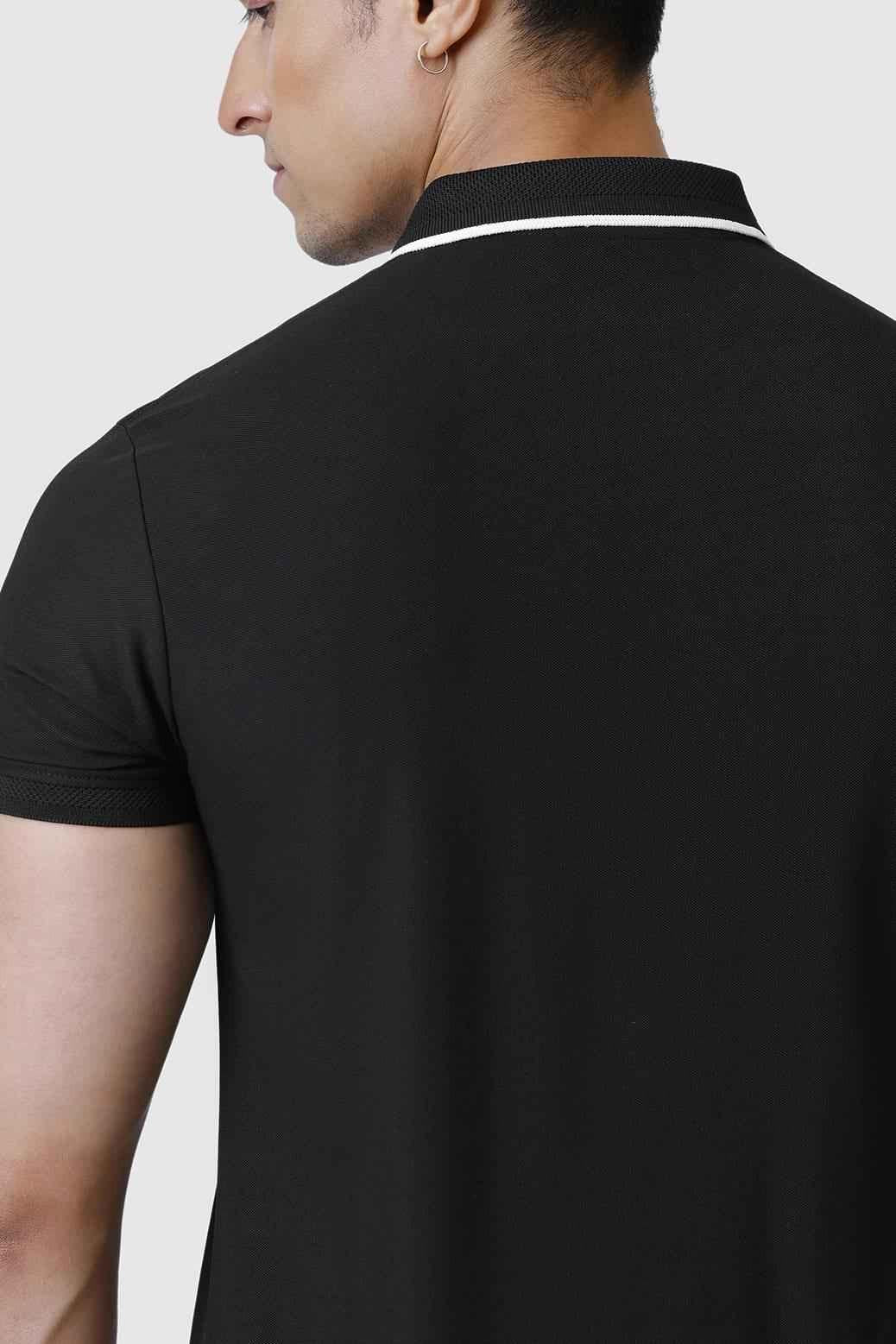 Black Fuaark Nz Stride Polo T-shirt, men's casual short-sleeve shirt with a classic collar and fitted design.