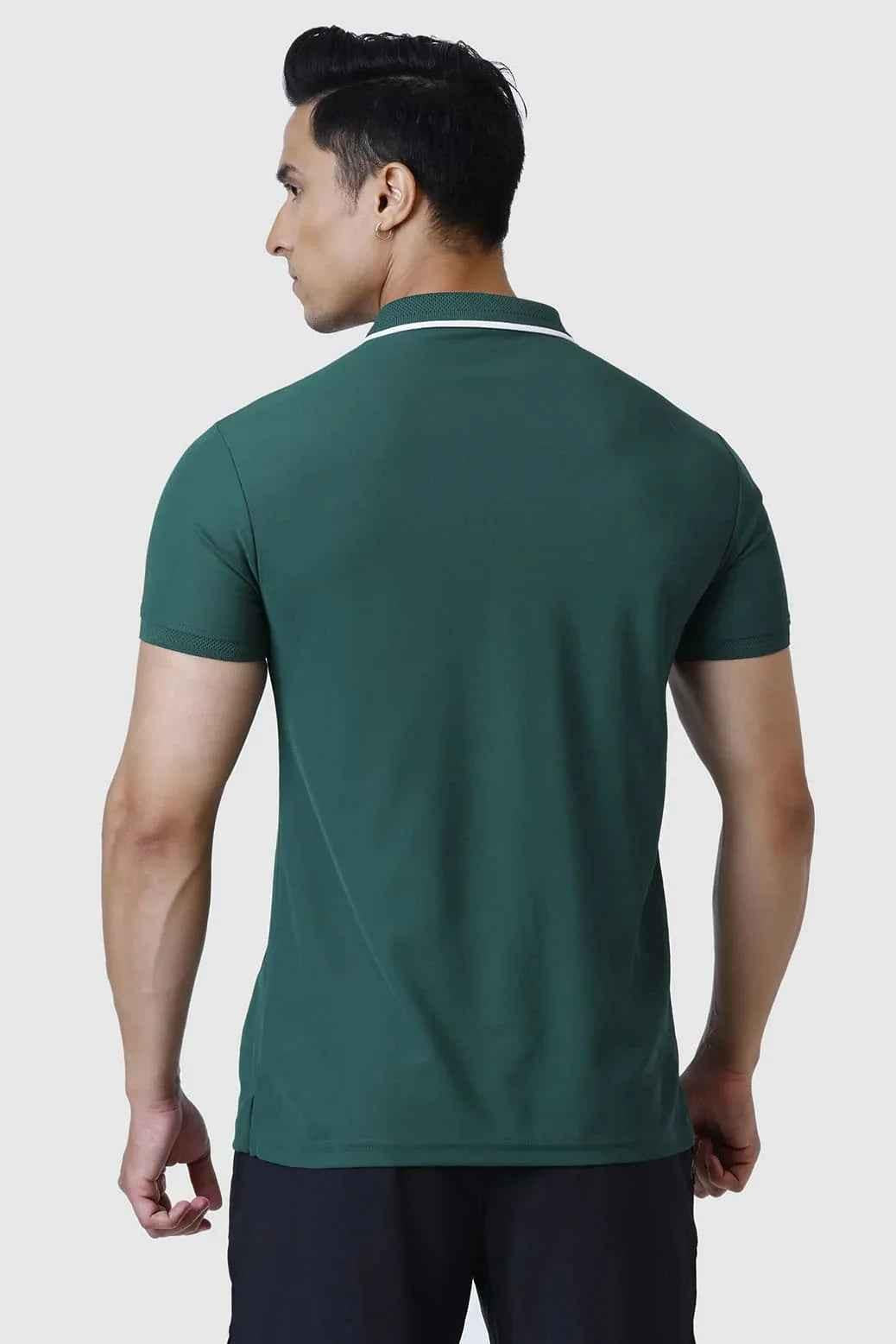Green Fuaark Nz Stride Polo T-shirt, casual men's T-shirt with a classic polo collar and short sleeves.