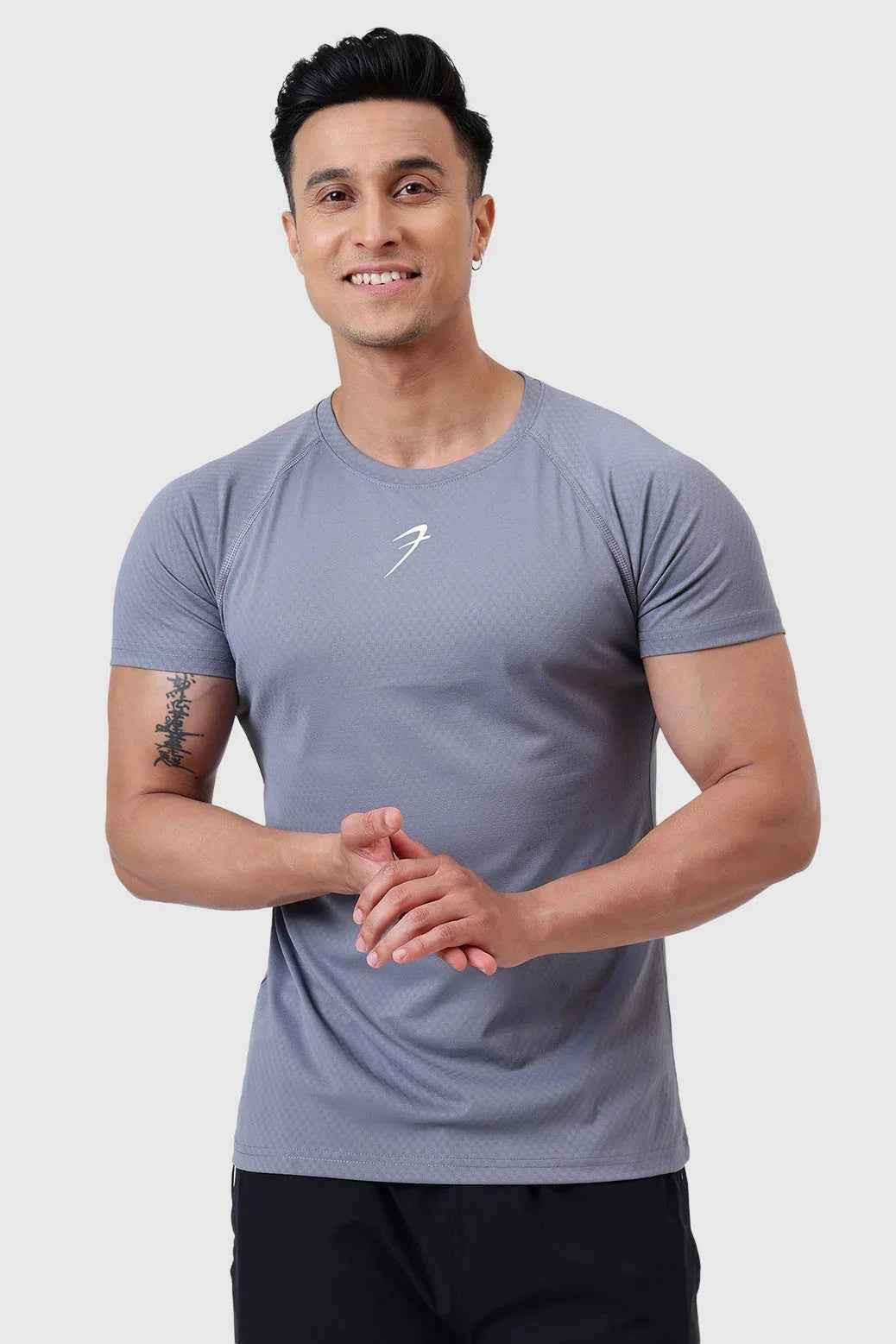 Fuaark Nz stylish grey grain T-shirt, casual men's T-shirt with textured fabric, perfect for everyday wear.