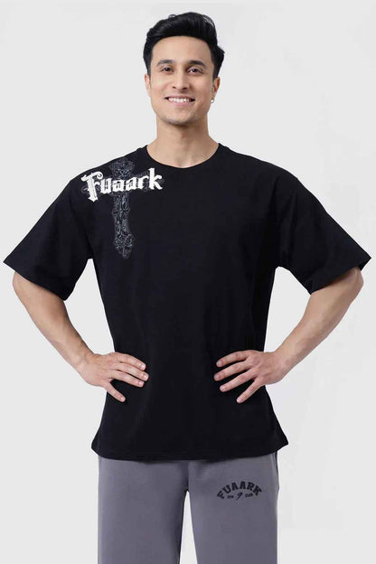 Fuaark Nz oversized black T-shirt featuring an eagle graphic, designed for ultimate comfort and stylish casual wear.