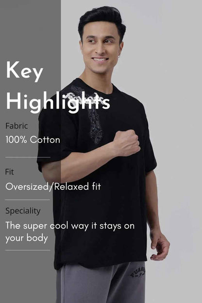 Black oversized T-shirt with eagle graphic from Fuaark Nz, designed for ultimate comfort and stylish casual wear.