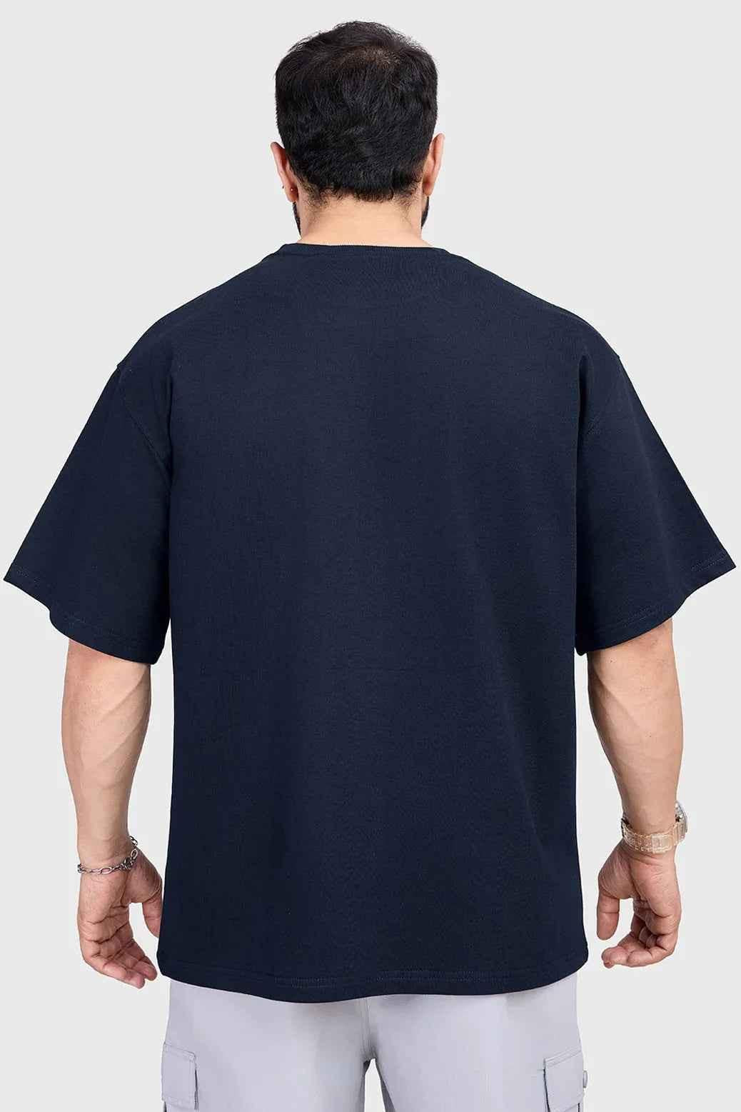 Fuaark Nz oversized navy T-shirt for men, featuring a relaxed fit and casual style, perfect for effortless everyday wear.