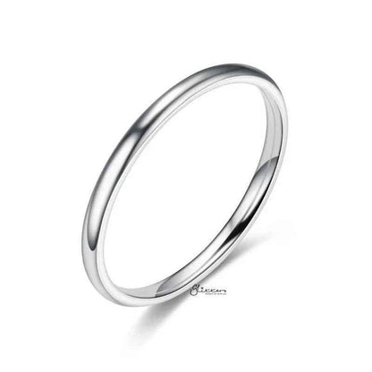 Stainless steel 2mm wide glossy mirror polished plain band ring by Glitters, showcasing its smooth, reflective surface and simple design.
