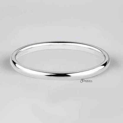 Stainless steel 2mm wide glossy mirror-polished plain band ring by Glitters, showcasing a sleek, shiny surface and minimalist design.