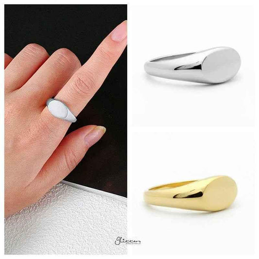 Silver stainless steel oval signet ring by Glitters, featuring a smooth, polished surface and classic design.