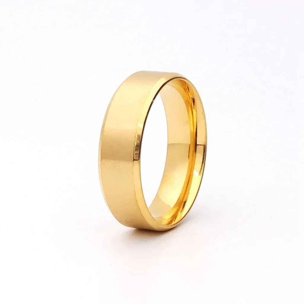 Glitters stainless steel ring with 8mm width, 18K gold ion plating, beveled edge band, stylish jewelry accessory