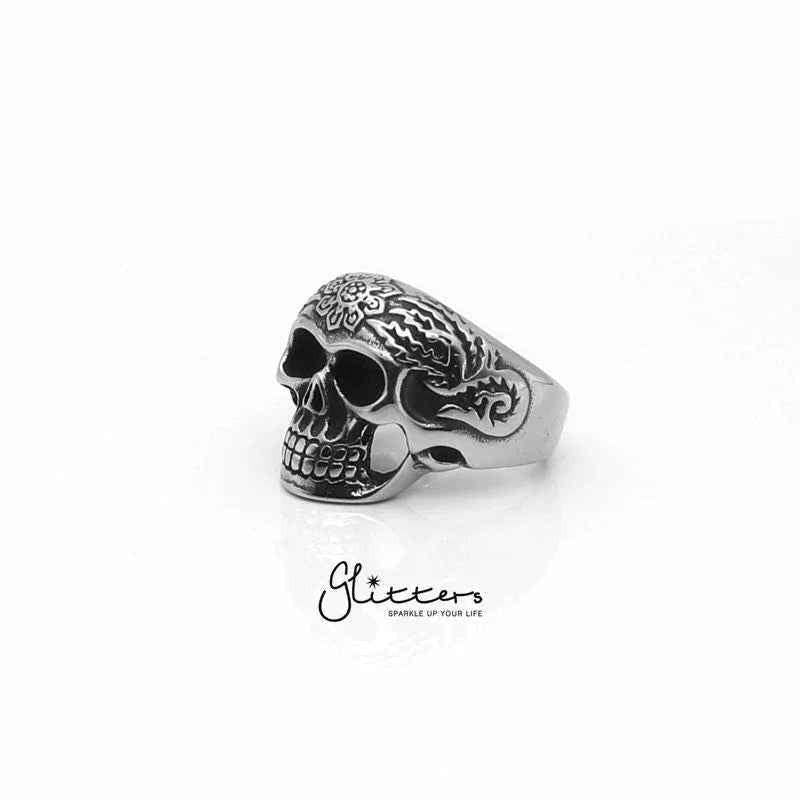 Stainless steel Day of the Dead sugar skull ring with decorative engravings, designed by Glitters.