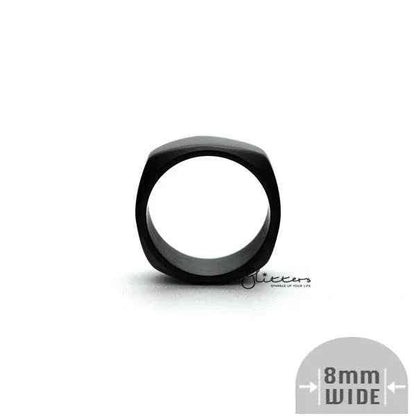 Black stainless steel ring with a high-polished, 8mm wide square-shaped band from Glitters.