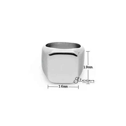 High-polished stainless steel square shape men's ring in silver, featuring a sleek, modern design by Glitters.