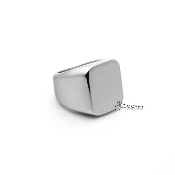 Silver stainless steel men's ring with a high-polished square shape, featuring a sleek and modern design by Glitters.