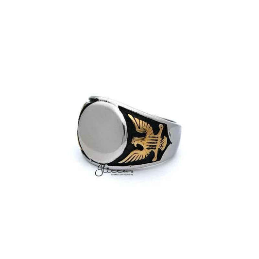 Stainless steel mirror-polished round center men's ring by Glitters, showcasing sleek, shiny surface and modern design.