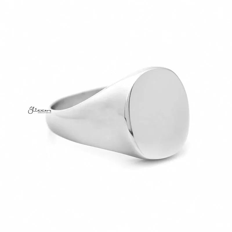 Silver stainless steel oval signet blank ring by Glitters, plain and smooth with a polished finish for versatile wear.