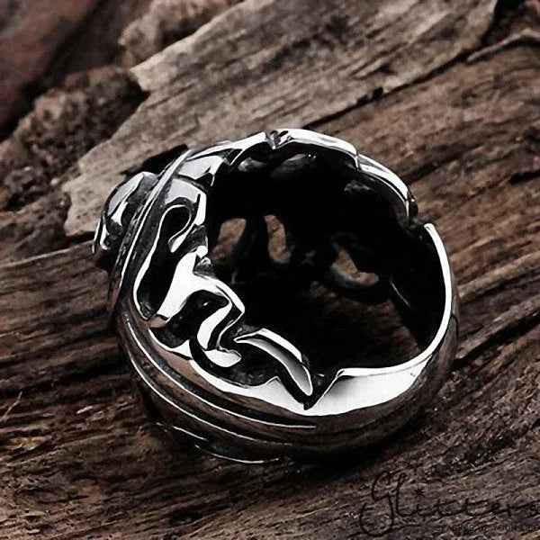 Stainless steel skull cast ring from Glitters, featuring a detailed skull design on a sleek, polished stainless steel band.