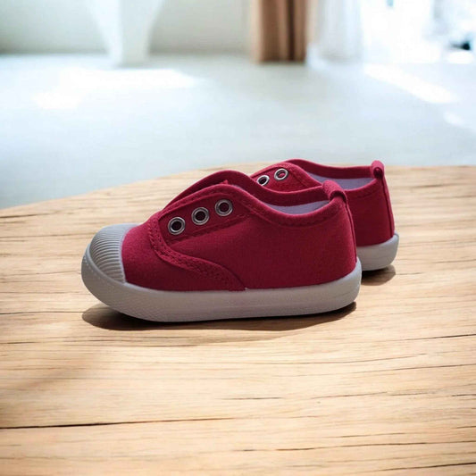 Happy Feet NZ Tiny Trail Canvas shoes in classic style, easy to wear, durable, and no-fuss design for kids.